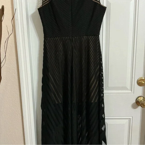 BCBGMaxAzria Keana High-Low Black Sleeveless Formal Dress Size 8 - Picture 5 of 10